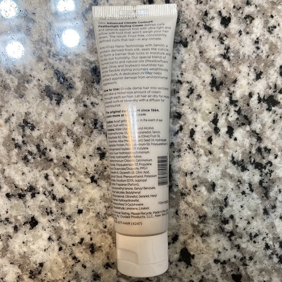 Ouidad Advanced Climate Control Featherlight Styling Cream - Picture 2 of 2
